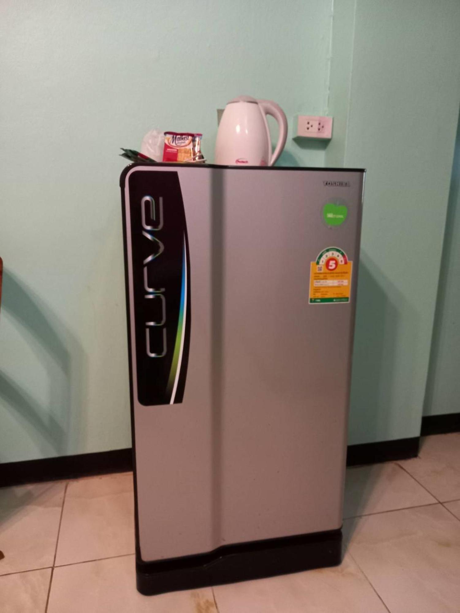 ロイヤル ランド メークロン ホテル Samut Songkhram エクステリア 写真