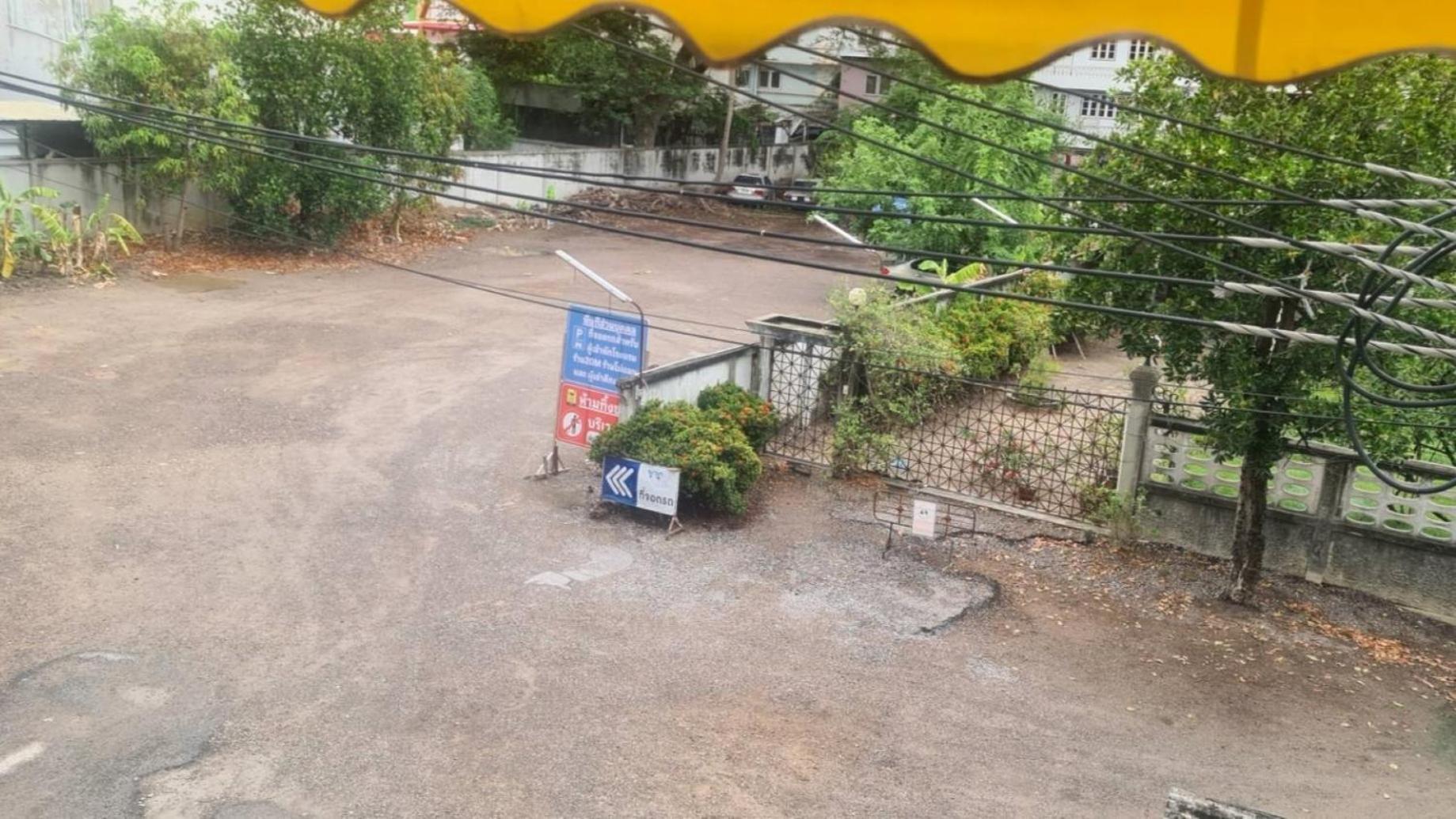 ロイヤル ランド メークロン ホテル Samut Songkhram エクステリア 写真